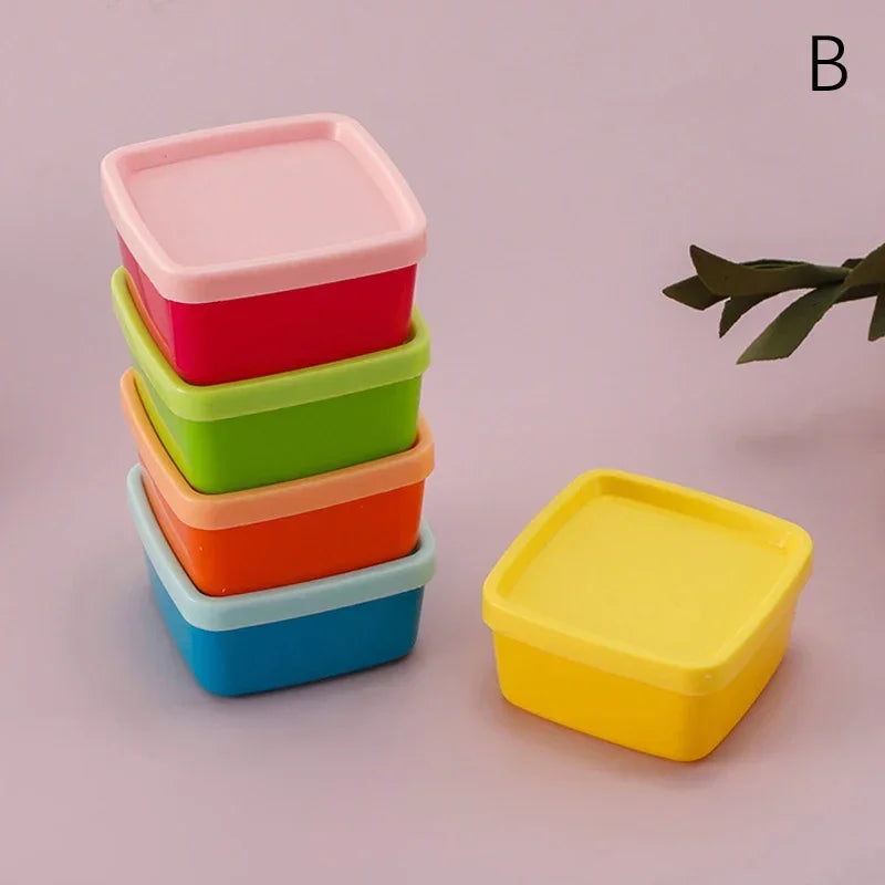 5Pcs Mini Plastic Candy Boxes Condiment Sauce Bottle Ketchup Salad Dressing Condiment Portable Food Storage Containers for Home