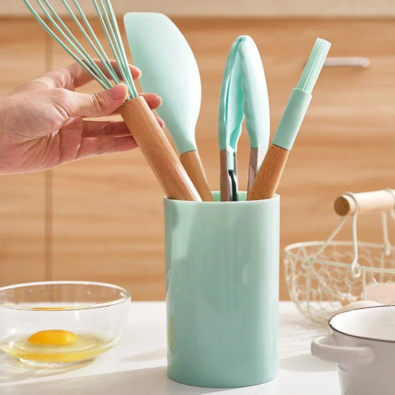 12Pcs Silicone Cooking Utensils Set Wooden Handle Kitchen Cooking Tool Non-stick Cookware Spatula Shovel Egg Kitchenware Beaters